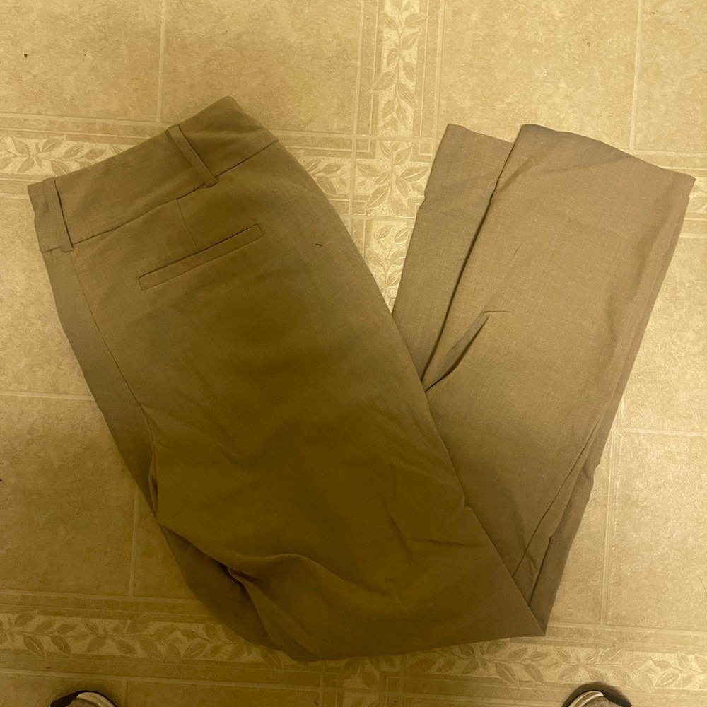 khaki pants